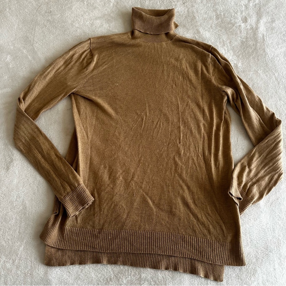 GAP Merino Wool Blend Turtle Neck Long Sleeve Hi-Low Camel Brown Top - Medium